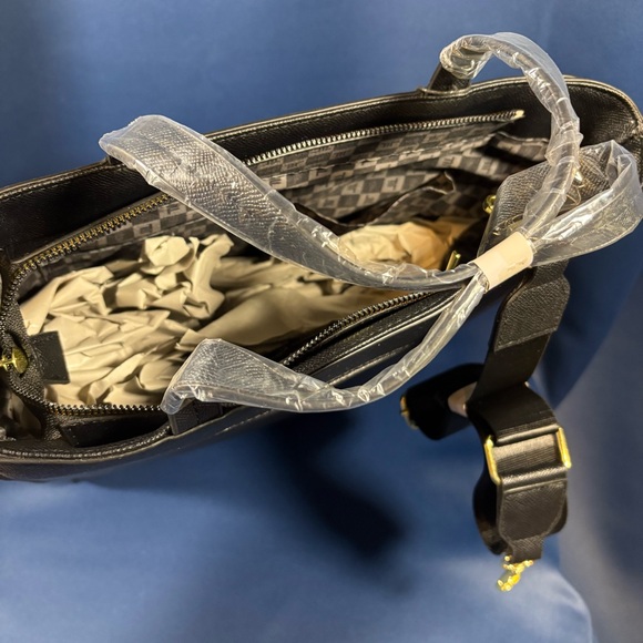 London Fog - Sophia Studded Tote - 100 Anniversary - Black NWT‎ - Picture 3 of 6